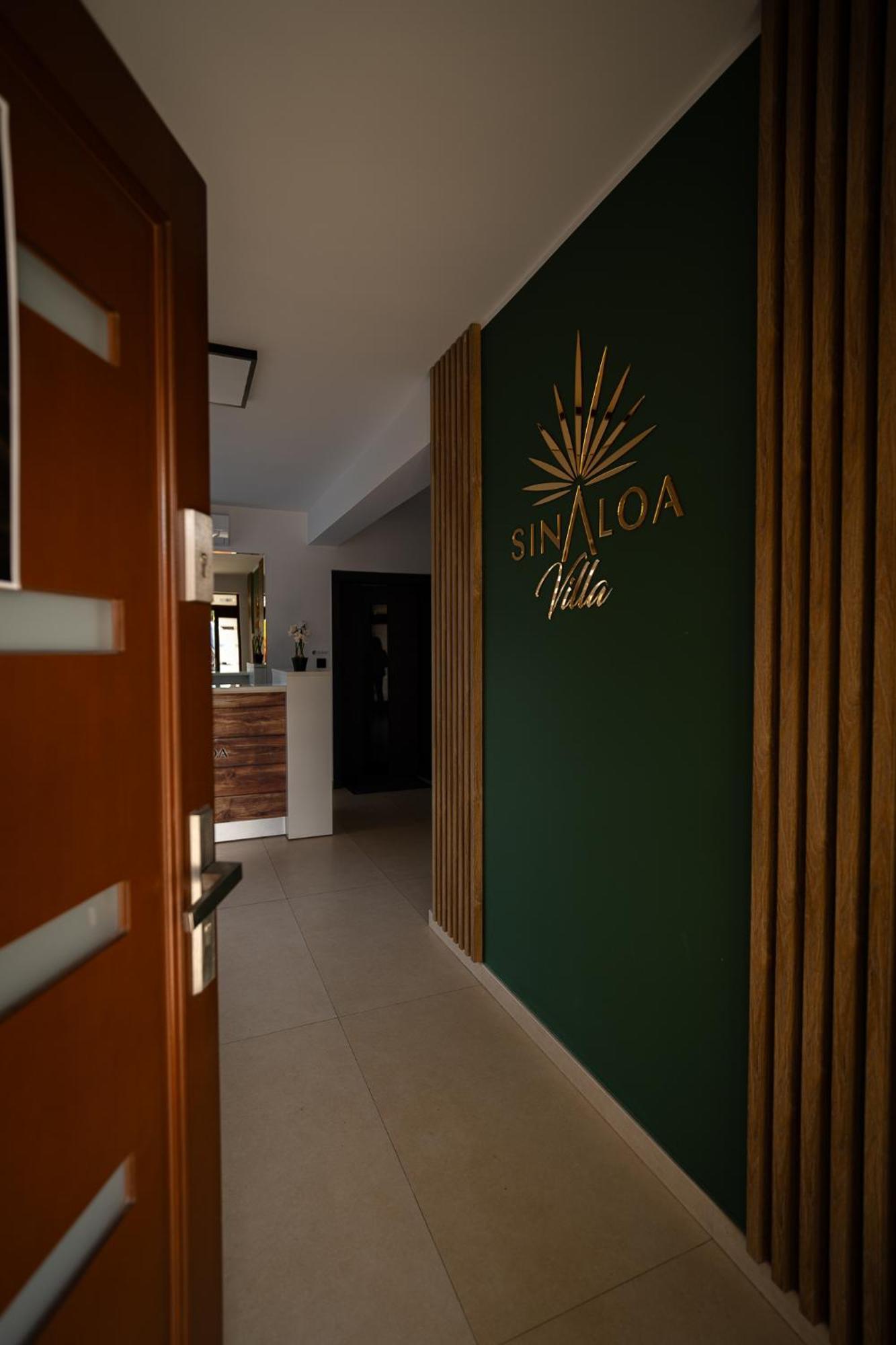 רודה שלונסקה Villa Sinaloa-Spa מראה חיצוני תמונה